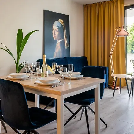 Apartamenty-wroc Ksiecia Witolda 아파트 *