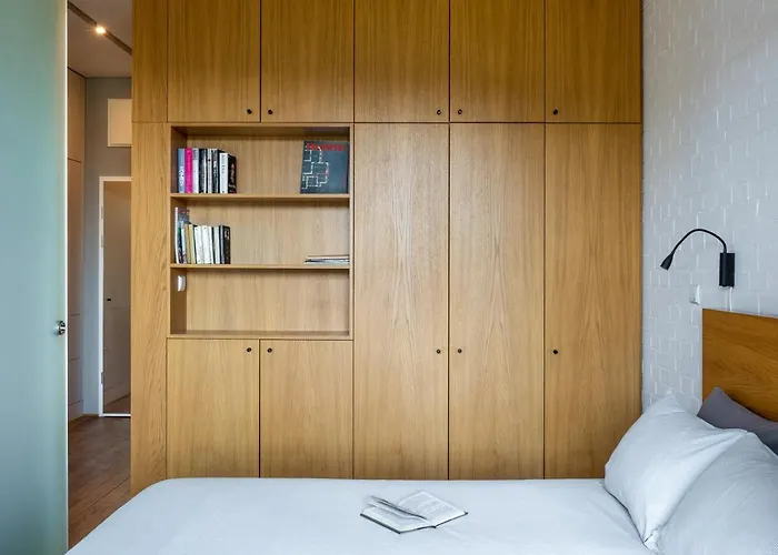 アパート Apartamenty-wroc Ksiecia Witolda ヴロツワフ