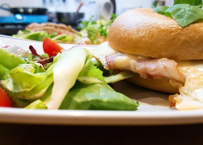 アパート Apartamenty-wroc Ksiecia Witolda ヴロツワフ